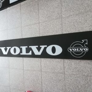 Pala Reboque Preta VOLVO