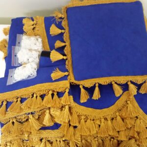 Cortinas Clássicas Azul com Dourado