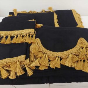 Cortinas Clássicas Preto com Dourado